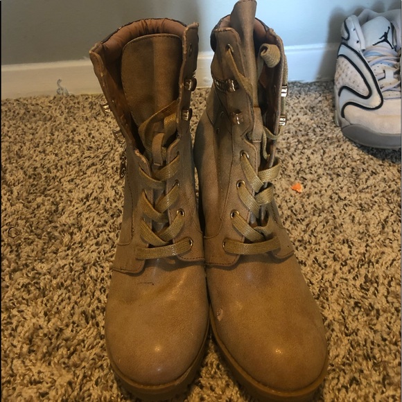 High Heel Boots - Picture 1 of 3